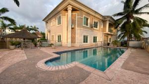 10 bedroom Duplex For Sale Kado Abuja Phase 2 