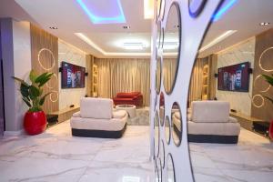 2 bedroom Block Of Flats Short let Banana Island Road Banana Island Ikoyi Lagos