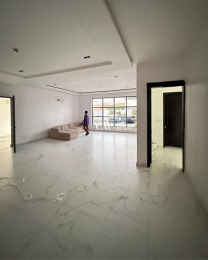 2 bedroom Flat & Apartment For Rent Lekki Phase 1 Lagos