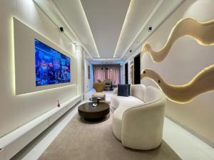 2 bedroom Block Of Flats Short let Ikate Ilasan Lekki Lagos