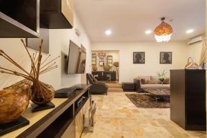 2 bedroom Block Of Flats Short let Oniru Victoria Island Lagos