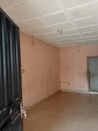 2 bedroom Block Of Flats For Rent Pakuro Mowe Ogun area 