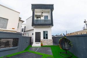 2 bedroom Short Stay Short let Lekki County Lekki Expressway Lagos 2 bedroom Short Stay Short let Lekki County Lekki Expressway Lagos