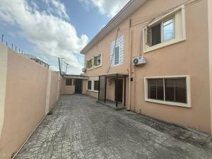 3 bedroom Block Of Flats For Sale Ojuelegba Surulere Surulere Lagos