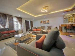 3 bedroom Flat & Apartment For Rent Banana Island Road Banana Island Ikoyi Lagos