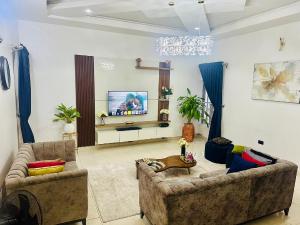 3 bedroom Mini Flat Short let Osapa London Lekki Lagos