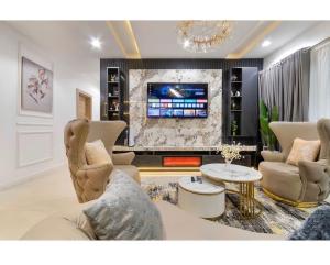 3 bedroom Block Of Flats For Sale Off Freedom Way Lekki Phase 1 Lagos