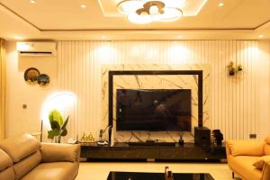 3 bedroom Block Of Flats Short let Chevron Lekki Lagos 3 bedroom Block Of Flats Short let Chevron Lekki Lagos