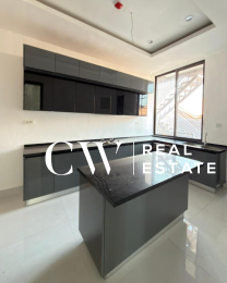 3 bedroom Flat & Apartment For Rent Lekki Phase 1 Lagos