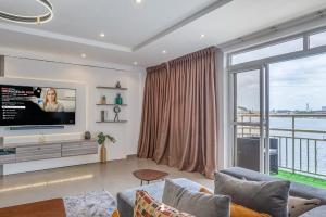 3 bedroom Block Of Flats Short let Lekki Phase 1 Lagos