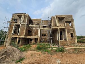 House For Sale Location:jericho G.r.a, Ibadan* Landmarks:* 📍 Jericho's Hotels And Mall 📍 Food Co Ibadan Oyo