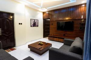 2 bedroom Flat & Apartment Short let Magodo Phase 2 Magodo Isheri Ikeja Lagos