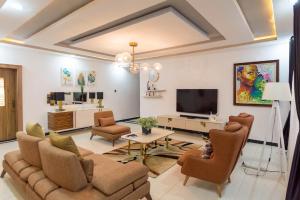 3 bedroom Flat & Apartment Short let Ikoyi Lagos 3 bedroom Flat & Apartment Short let Ikoyi Lagos