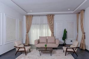 3 bedroom Flat & Apartment Short let Maitama Abuja Phase 1 