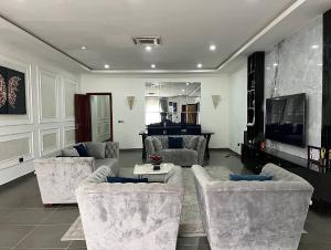3 bedroom Flat & Apartment Short let Maitama Abuja Phase 1 
