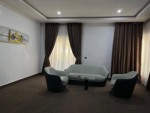 3 bedroom Flat & Apartment Short let Maitama Abuja Phase 1 