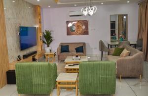 3 bedroom Flat & Apartment Short let Off Freedom Way Lekki Phase 1 Lagos 3 bedroom Flat & Apartment Short let Off Freedom Way Lekki Phase 1 Lagos