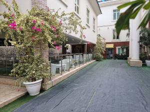 10 bedroom Hotel For Sale Ikeja GRA Lagos