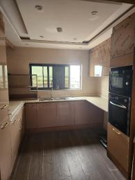 3 bedroom Flat & Apartment For Rent Alagomeji Yaba Lagos