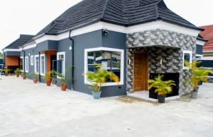 3 bedroom Bungalow For Sale Olusetan Akuru Elebu Akala Express Ibadan Oyo