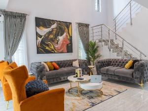 3 bedroom Flat & Apartment Short let Ikoyi Lagos 3 bedroom Flat & Apartment Short let Ikoyi Lagos