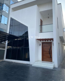 5 bedroom House For Sale Chevron Drive Lekki Lagos