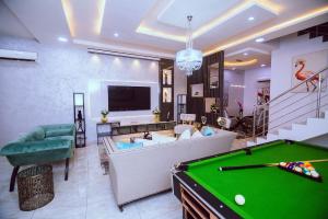 4 bedroom Terraced Duplex Short let Lekki Phase 1 Lagos