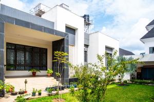 10 bedroom Detached Duplex For Sale Aliyu Modibbo Guzape Abuja Phase 1 