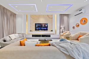 4 bedroom Flat & Apartment Short let Ologolo Lekki Lagos 4 bedroom Flat & Apartment Short let Ologolo Lekki Lagos