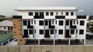 4 bedroom Terraced Duplex For Sale Thomas Estate Along Lekki Expressway Lagos