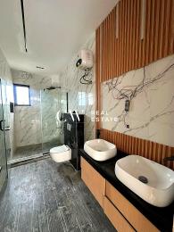 4 bedroom House For Sale Lekki Phase 1 Lagos