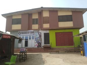 3 bedroom Block Of Flats For Sale Iyalan Church Junction Along Iwo Road Ibadan Oyo