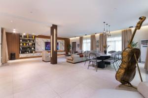 4 bedroom Duplex Short let Lekki Phase 1 Lagos