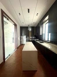 5 bedroom House For Sale Lekki Lagos