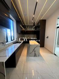 5 bedroom House For Sale Lekki Lagos