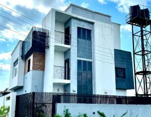 5 bedroom House For Sale Lugbe Abuja Phase 4  5 bedroom House For Sale Lugbe Abuja Phase 4