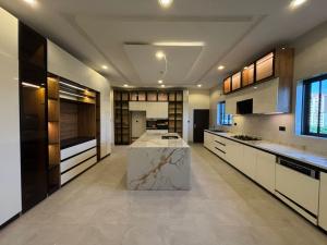 5 bedroom Penthouse For Sale Old Ikoyi Lagos