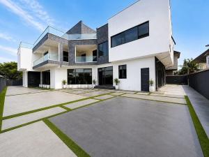 5 bedroom Duplex For Rent Pinnock Beach Osapa Osapa Lekki Lagos