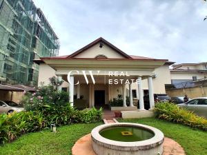 6 bedroom House For Rent Lekki Phase 1 Lagos