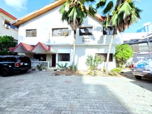7 bedroom Office For Rent Victoria Island Lagos