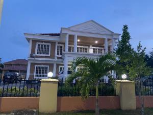 8 bedroom Detached Duplex For Sale Estate By Lekki Ajah Lagos