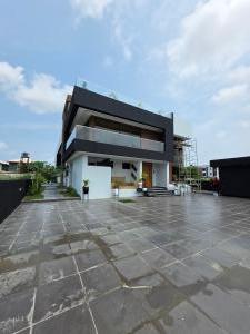5 bedroom Detached Duplex For Sale Royal Garden Estate Ajah Lagos