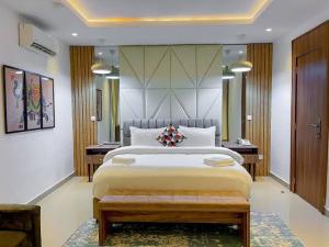 7 bedroom Detached Duplex For Sale Chevy View Lekki Chevron Drive Lekki Lagos