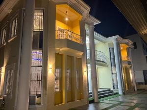 6 bedroom Detached Duplex For Sale Osapa Lekki Lagos