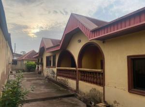 6 bedroom Detached Bungalow For Sale Liberty Academy Akala Express Ibadan Oyo