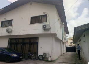 4 bedroom House For Sale Ogunlana Surulere Lagos