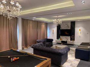 3 bedroom Shared Apartment Short let Ikoyi Lagos