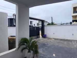 4 bedroom Terraced Duplex For Sale Lekki Scheme 2, Off Coastal Road. Lekki Scheme 2 Ajah Lagos