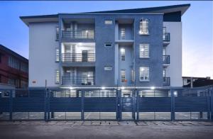 2 bedroom Block Of Flats For Sale Yaba Lagos 2 bedroom Block Of Flats For Sale Yaba Lagos