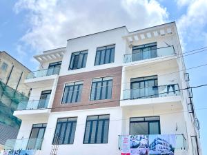 2 bedroom Block Of Flats For Sale Lekki Phase 1 Lagos